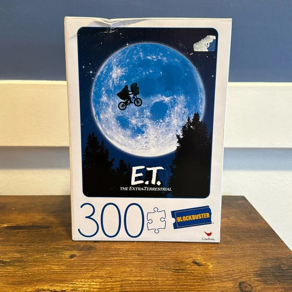 NIB * ET 300 Piece Puzzle Blockbuster Movie Poster Cardinal 1980's New